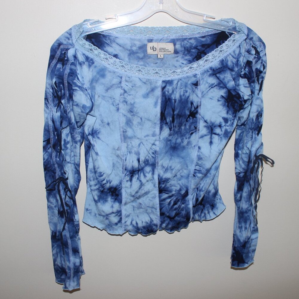 FREE*❤️Urban Behavior Long Sleeve Tie-Dye Top Cold Shoulder Lace-Up Bell Sleeves